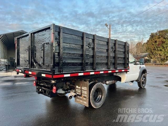 Ford F-550 Camiones bañeras basculantes o volquetes