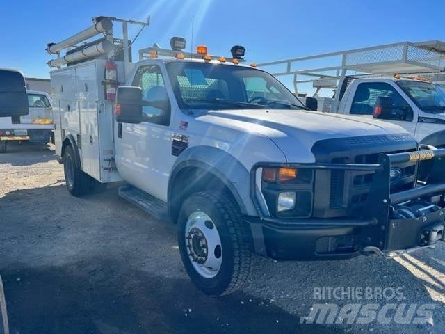 Ford F-550 Vehículos - Taller