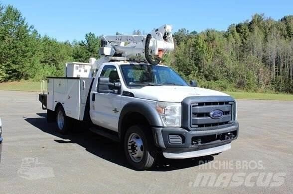 Ford F-550 Plataformas sobre camión