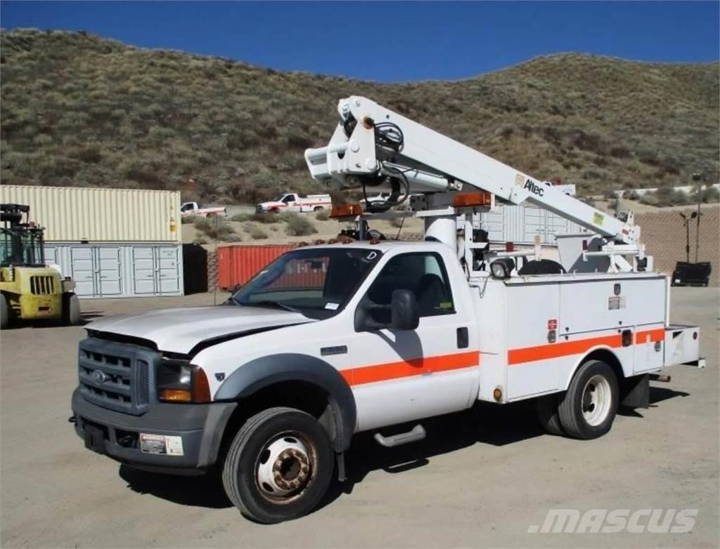 Ford F-550 Plataformas sobre camión