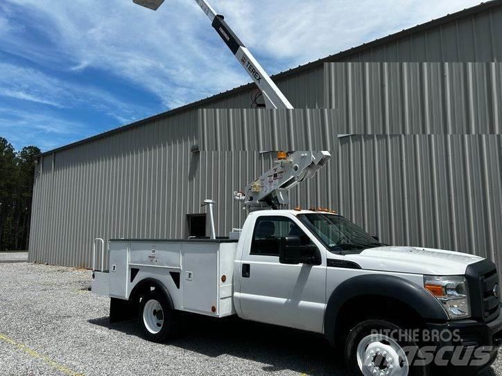 Ford F-550 Plataformas sobre camión