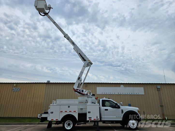 Ford F-550 Plataformas sobre camión