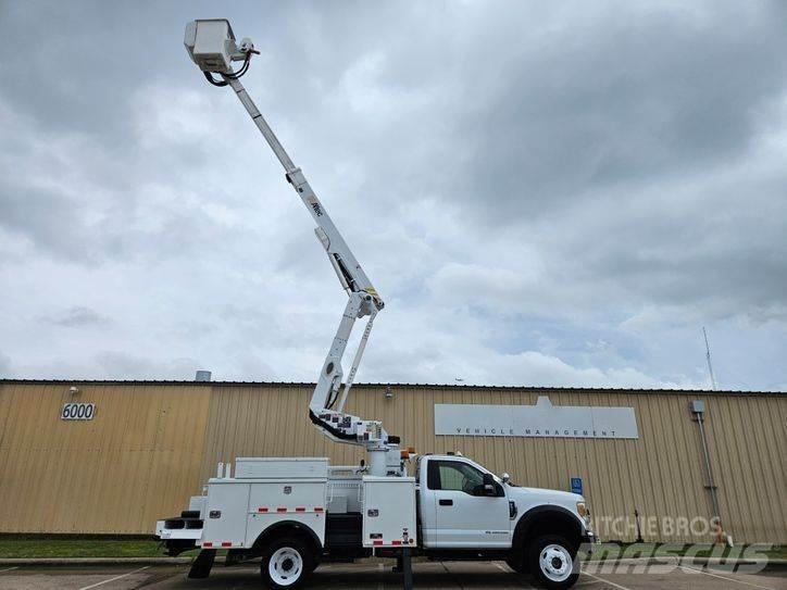 Ford F-550 Plataformas sobre camión