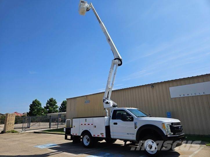 Ford F-550 Plataformas sobre camión