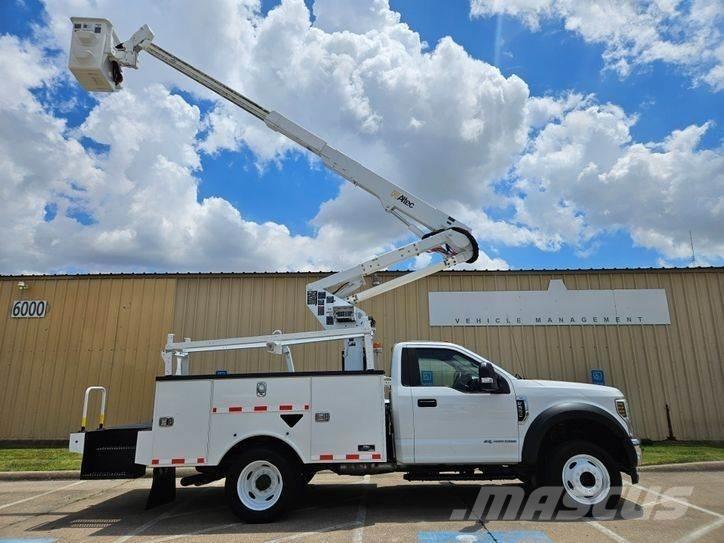Ford F-550 Plataformas sobre camión