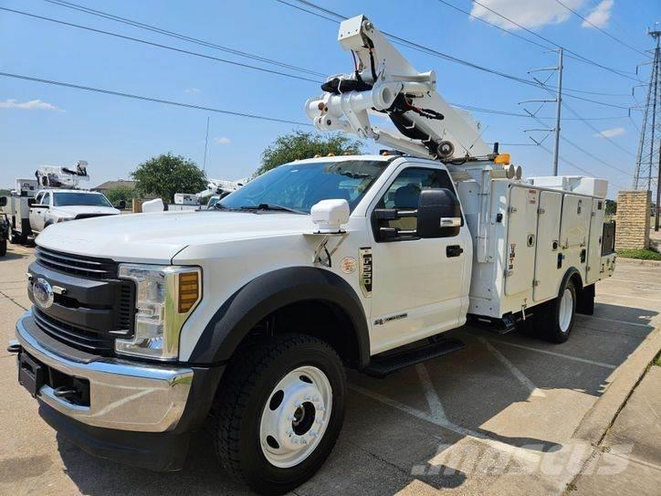 Ford F-550 Plataformas sobre camión