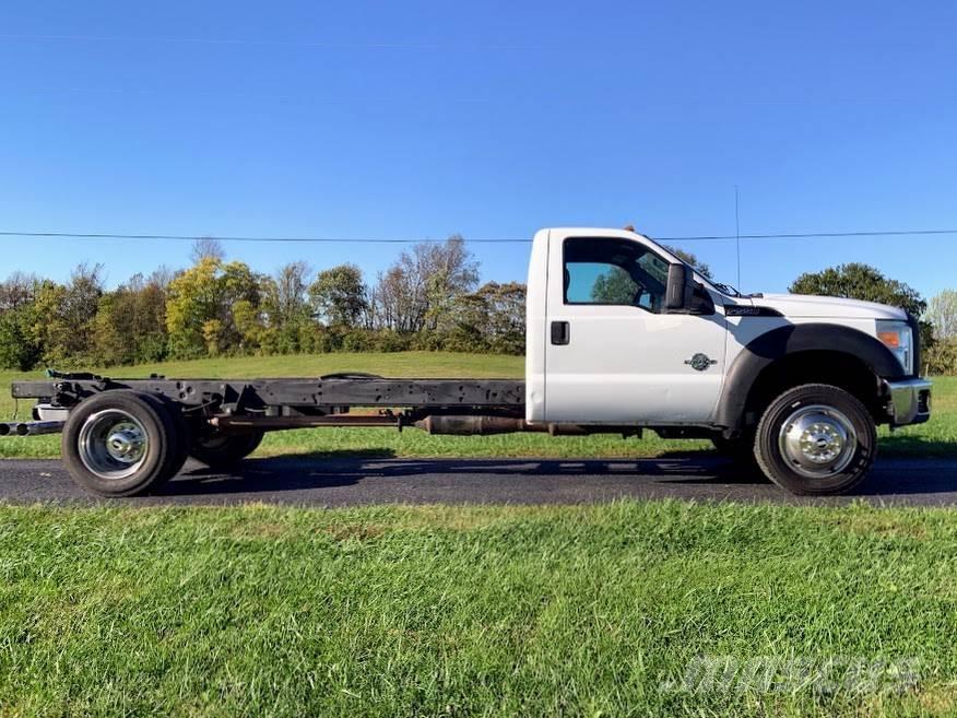 Ford F-550 Camiones chasis