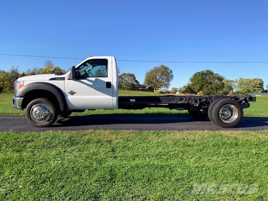 Ford F-550 Camiones chasis