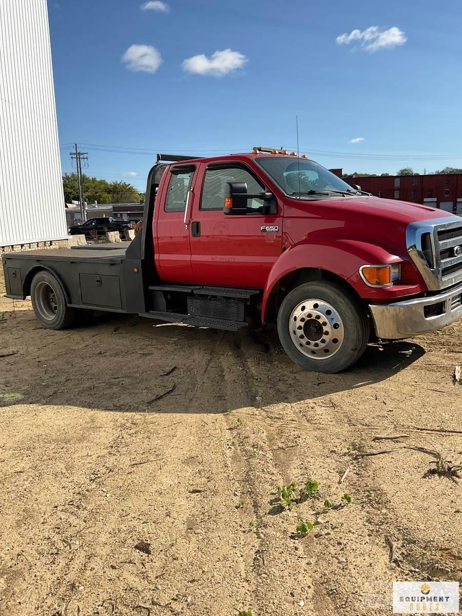 Ford F-650 Vehículos - Taller