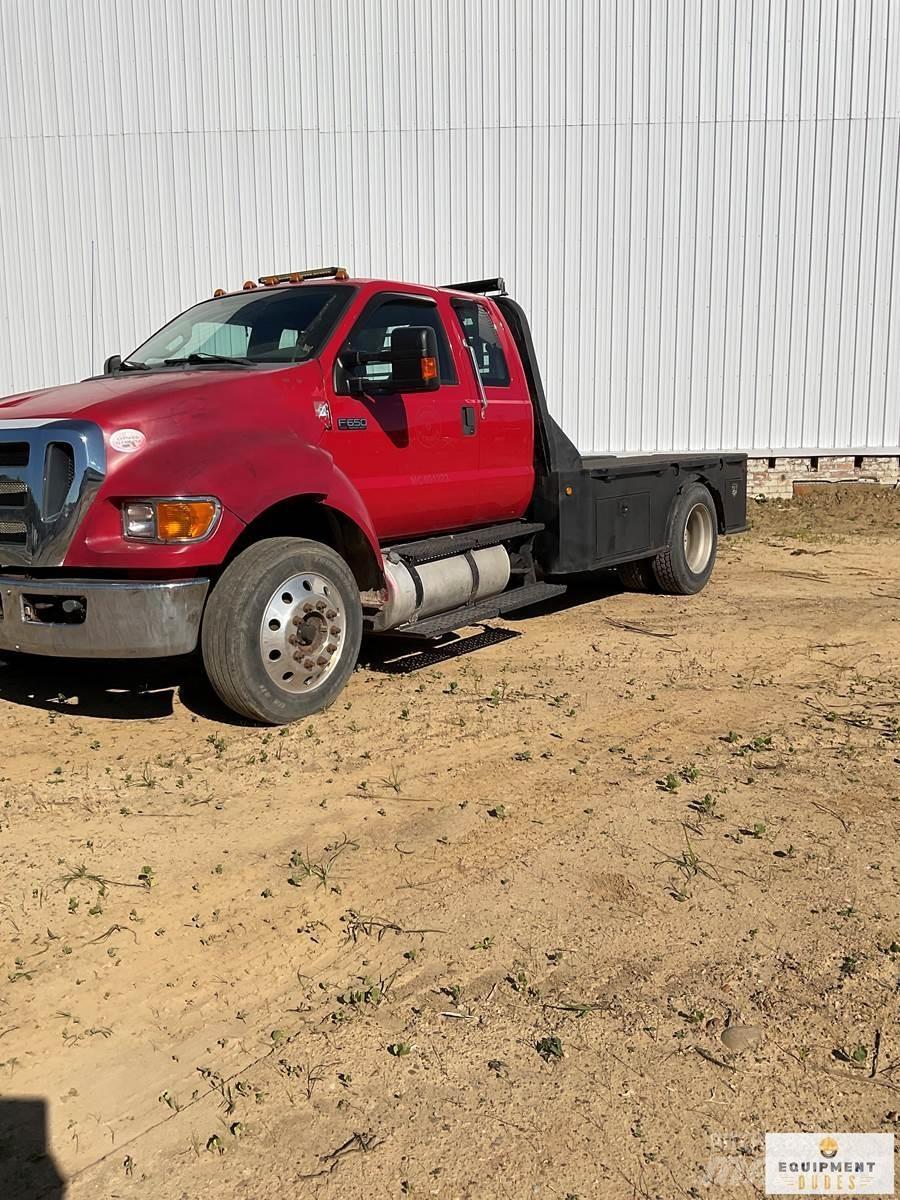Ford F-650 Vehículos - Taller
