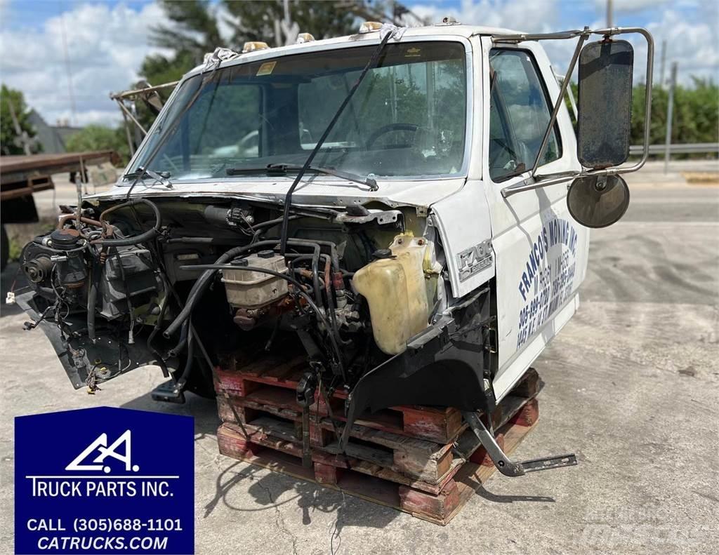 Ford F-700 Transporte - Otros