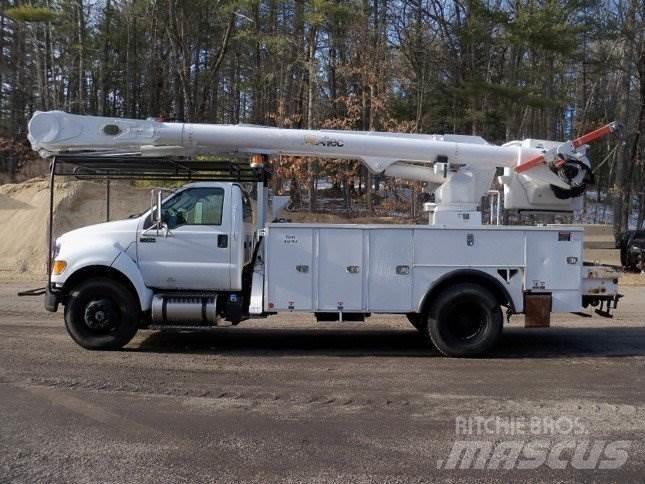 Ford F-750 Plataformas sobre camión