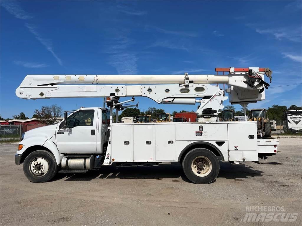 Ford F-750 Plataformas sobre camión