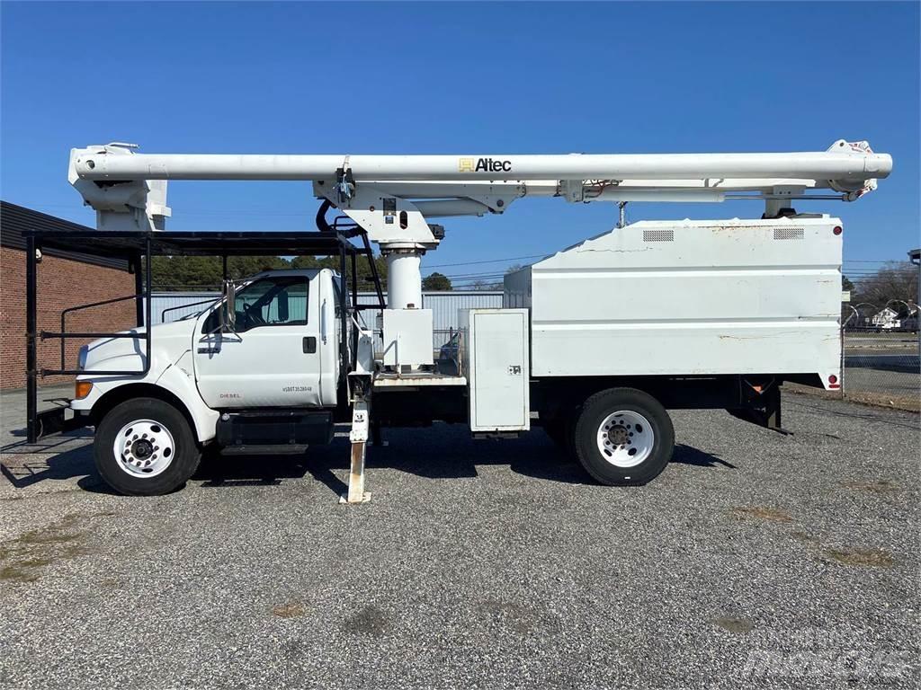 Ford F-750 Plataformas sobre camión