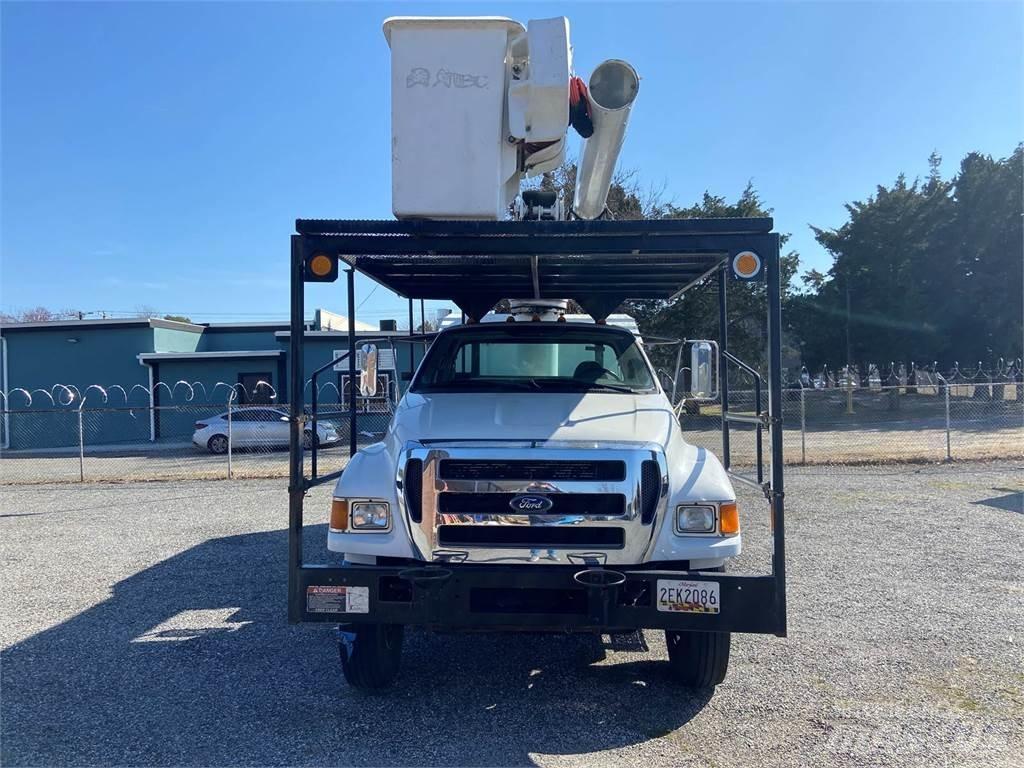 Ford F-750 Plataformas sobre camión
