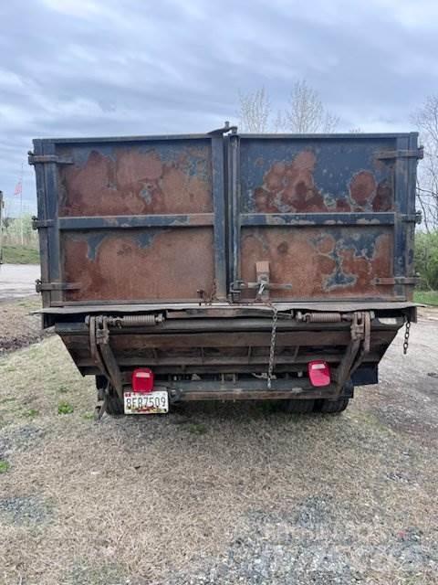 Ford F-750 Camiones bañeras basculantes o volquetes