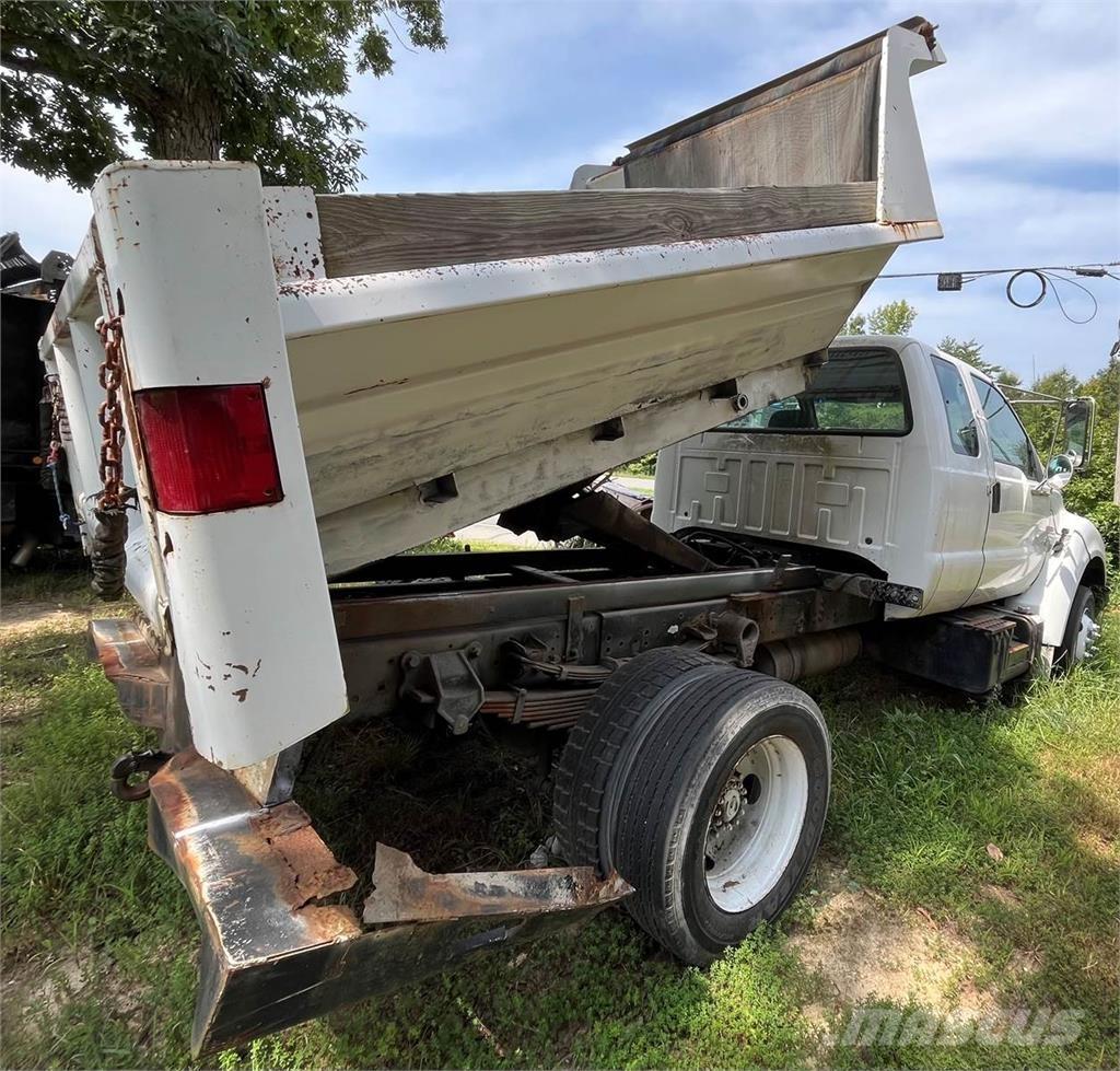 Ford F-750 Camiones bañeras basculantes o volquetes