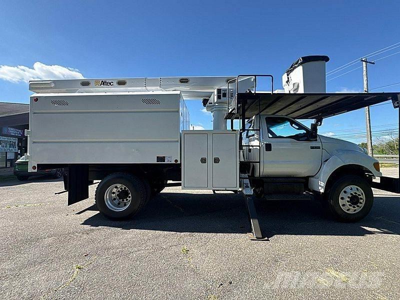 Ford F-750 Plataformas sobre camión