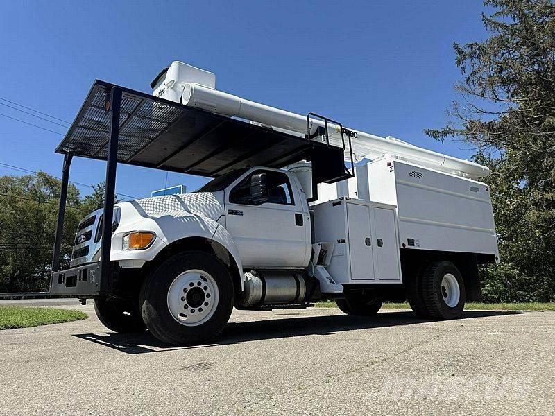 Ford F-750 Plataformas sobre camión