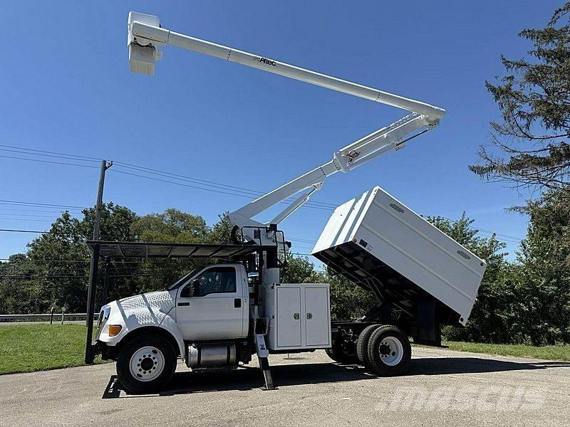 Ford F-750 Plataformas sobre camión