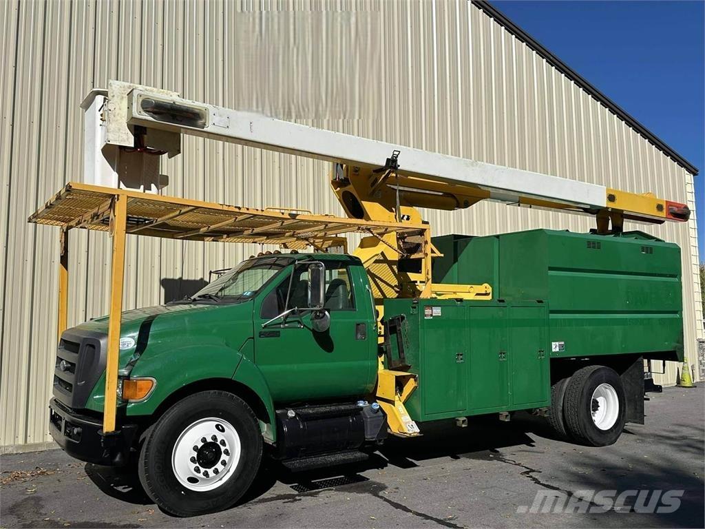 Ford F-750 Plataformas sobre camión