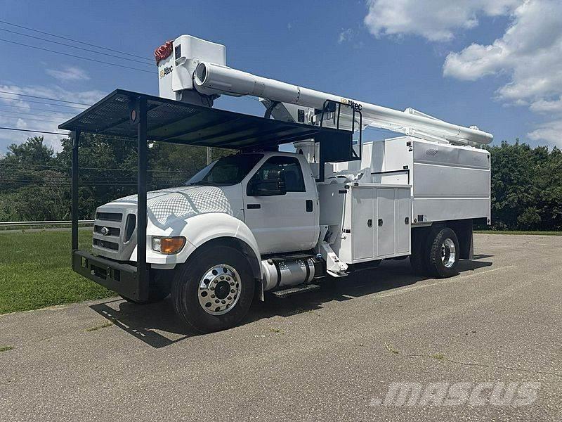 Ford F-750 Plataformas sobre camión