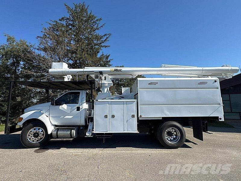 Ford F-750 Plataformas sobre camión