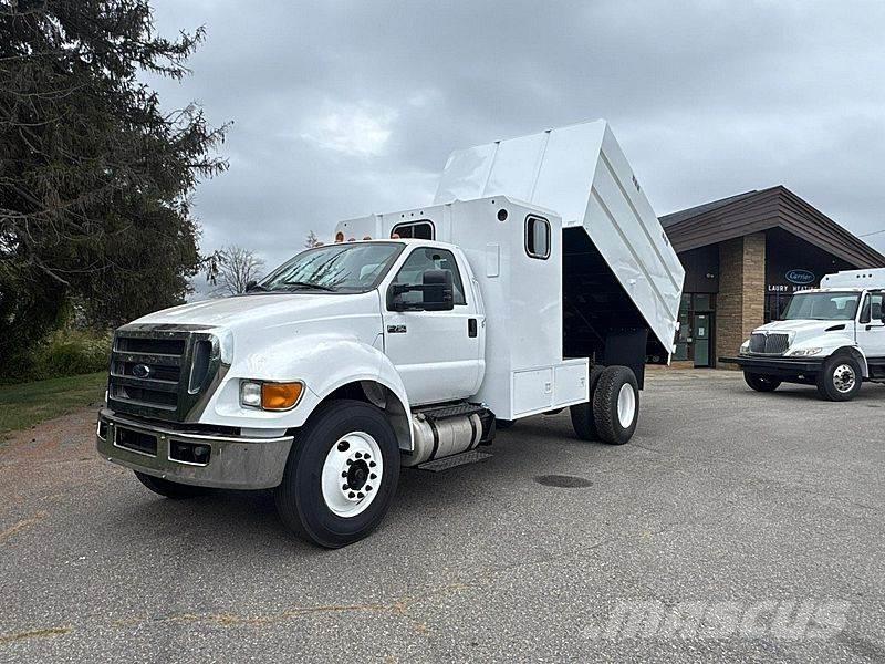 Ford F-750 Camiones volquete para virutas de madera