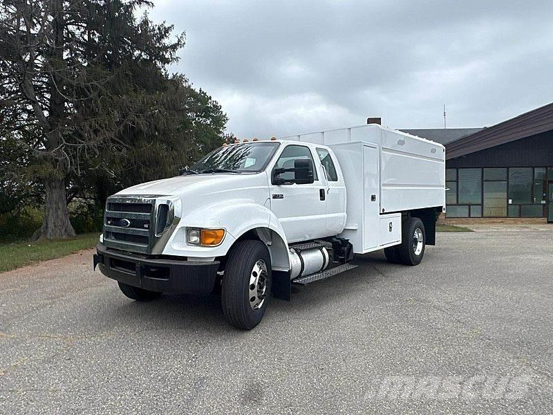 Ford F-750 Camiones volquete para virutas de madera