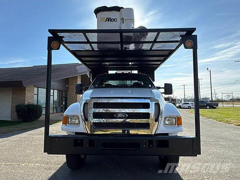 Ford F-750 Plataformas sobre camión