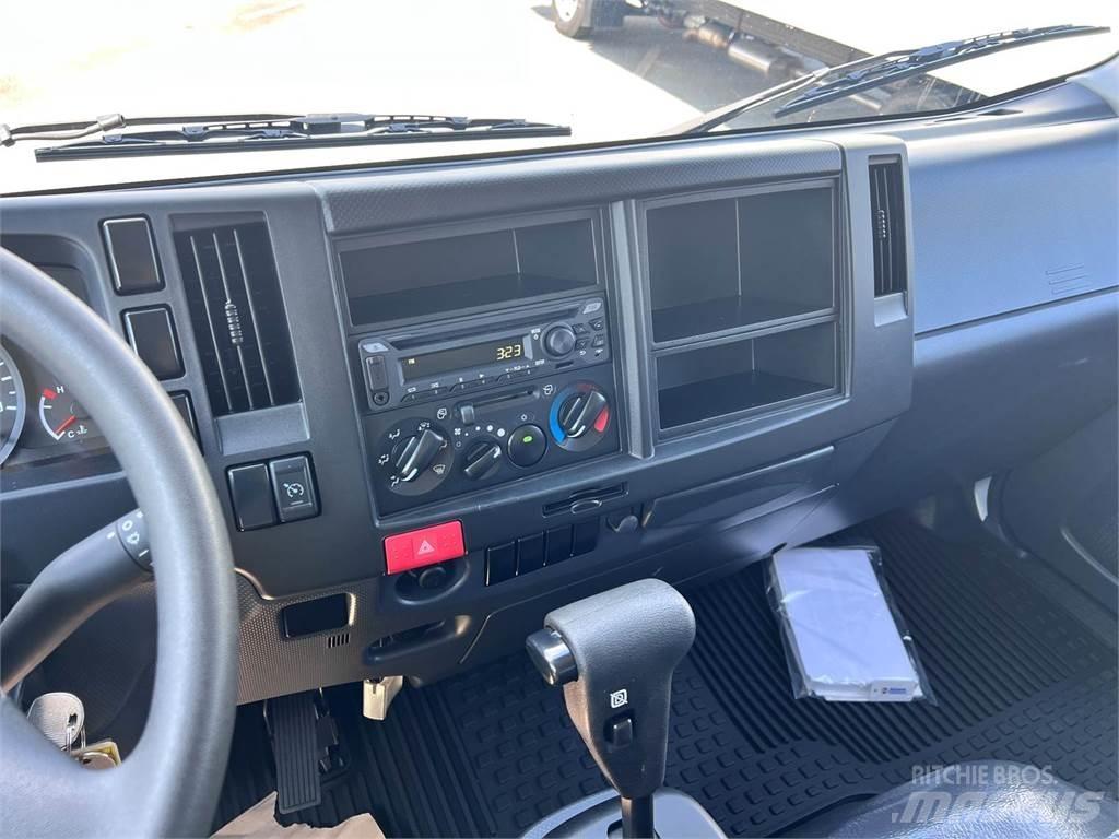 Isuzu NPR Furgonetas caja abierta