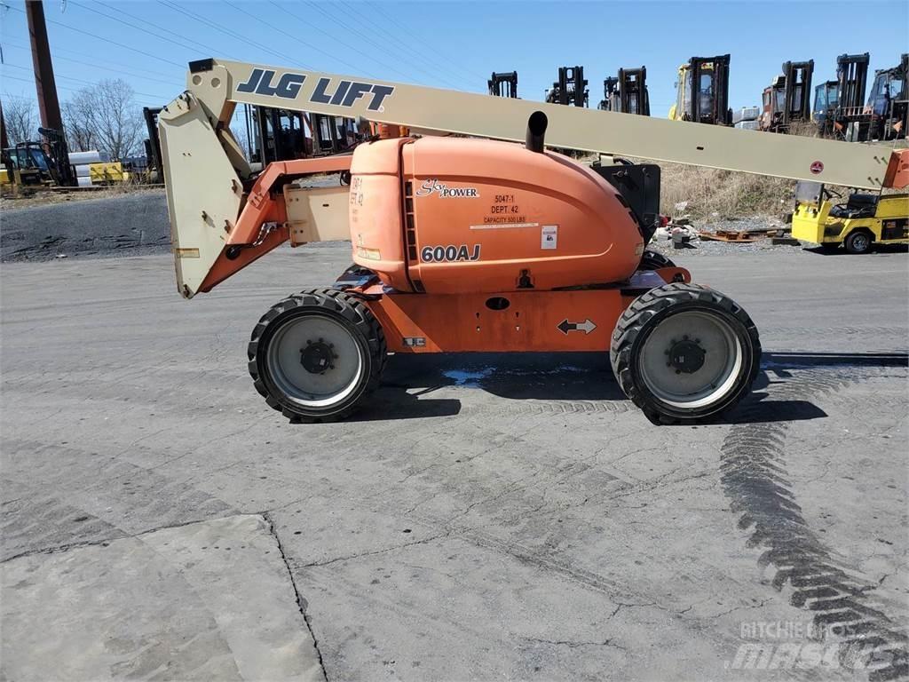 JLG 600AJ Plataforma de trabajo articulada