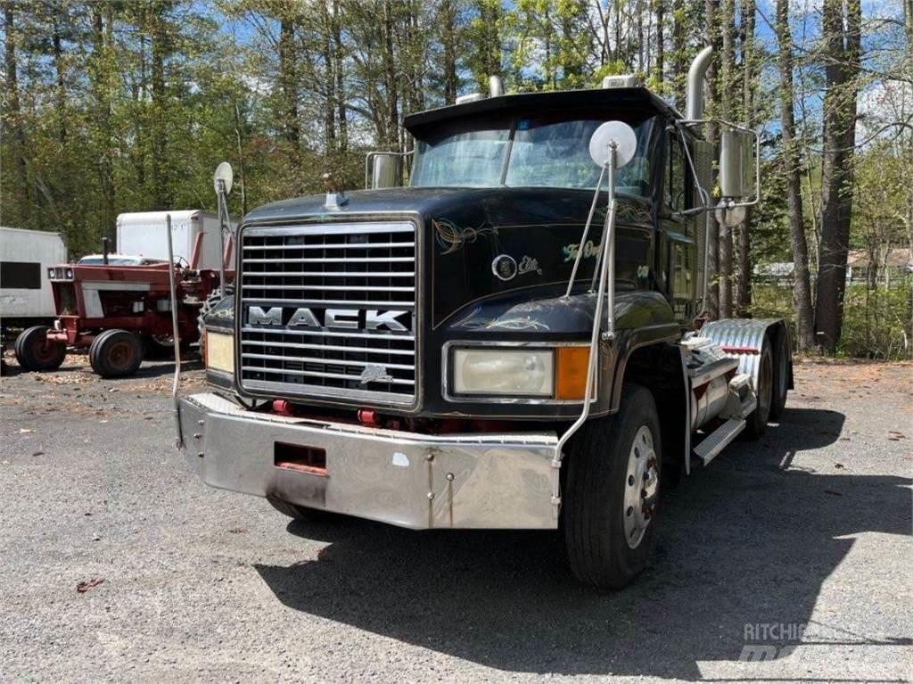Mack CL733 Cabezas tractoras