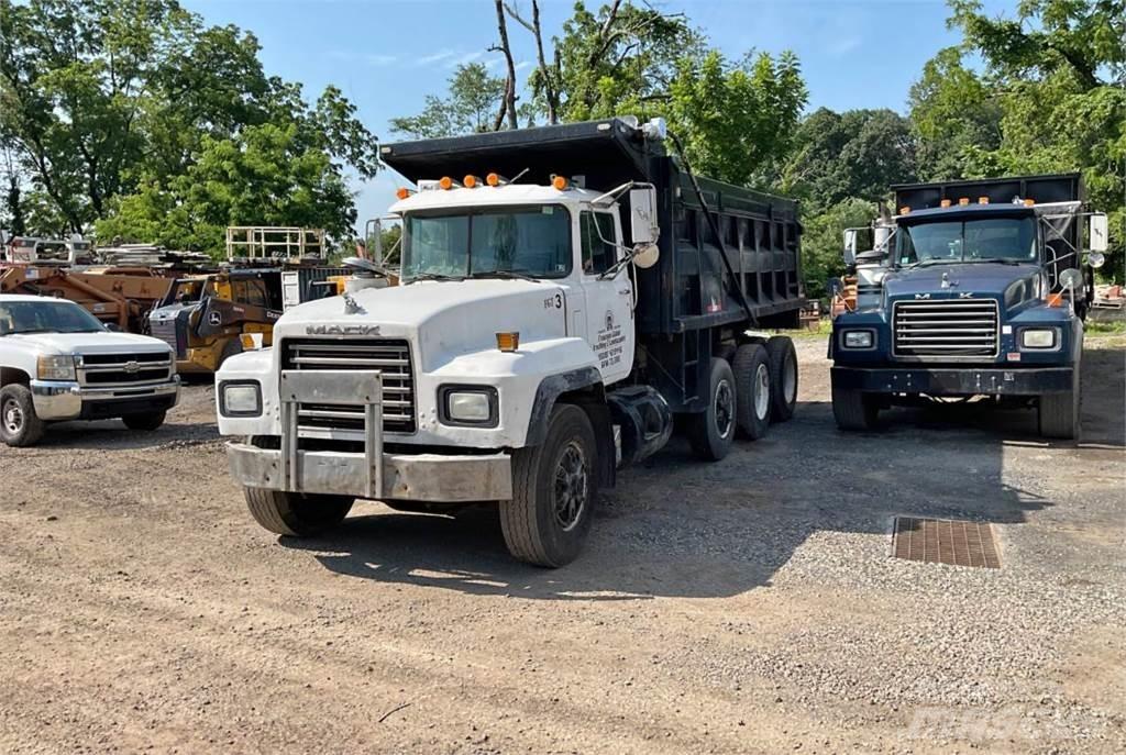 Mack E7 Camiones bañeras basculantes o volquetes