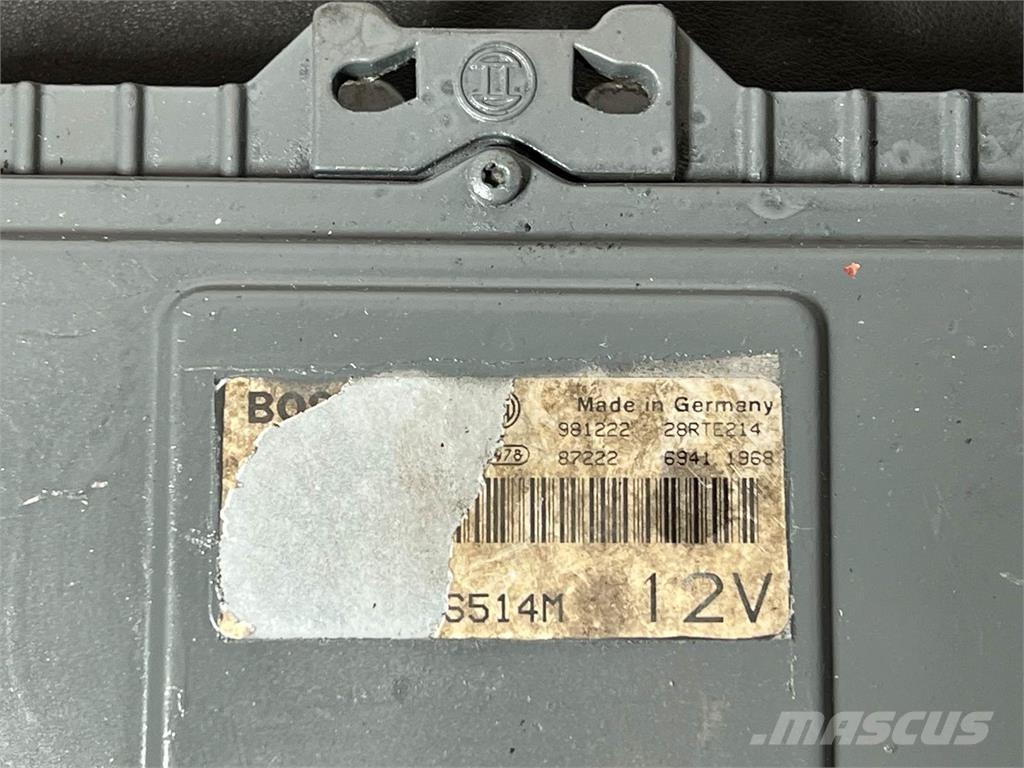 Mack E7 Electrónicos