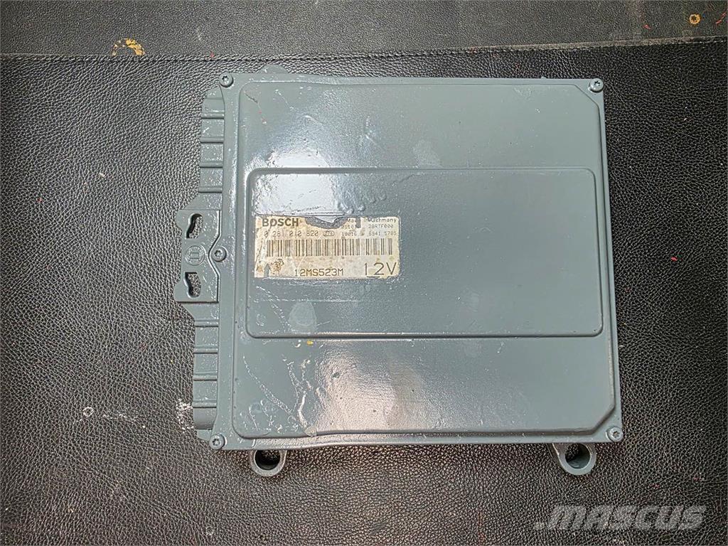 Mack E7 Electrónicos