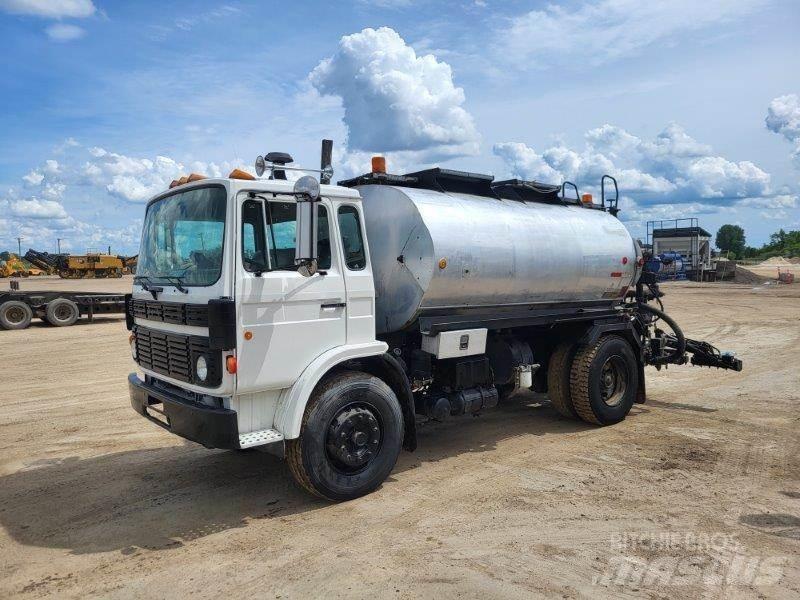 Mack Other Camiones cisterna