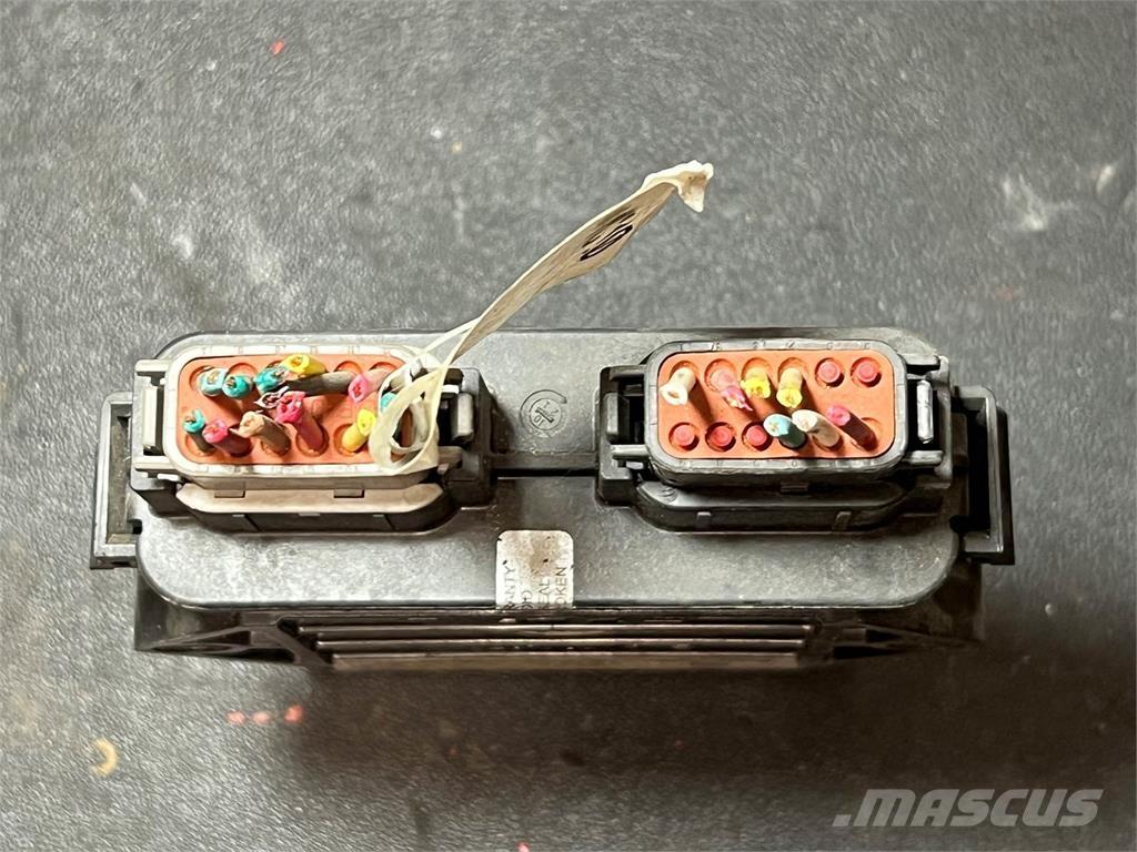 Mack Other Electrónicos