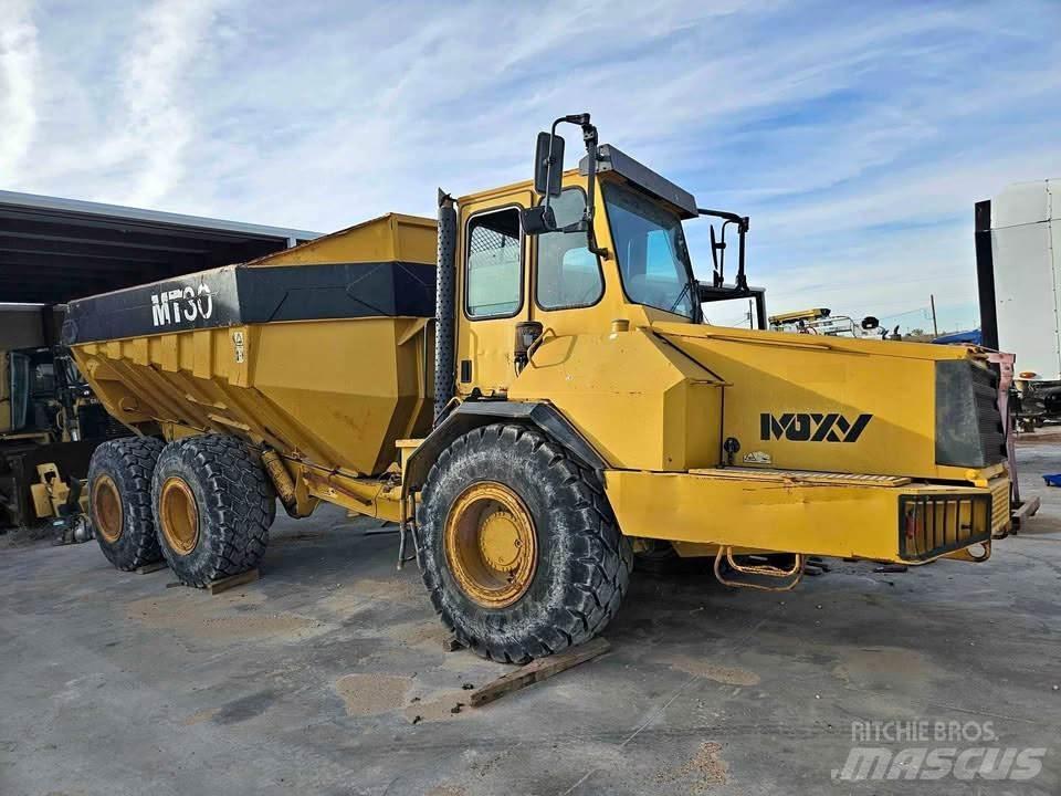 Moxy MT-30 Dúmpers articulados