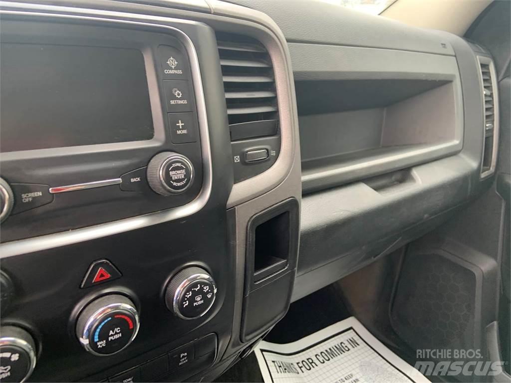 RAM 2500 Furgonetas caja abierta