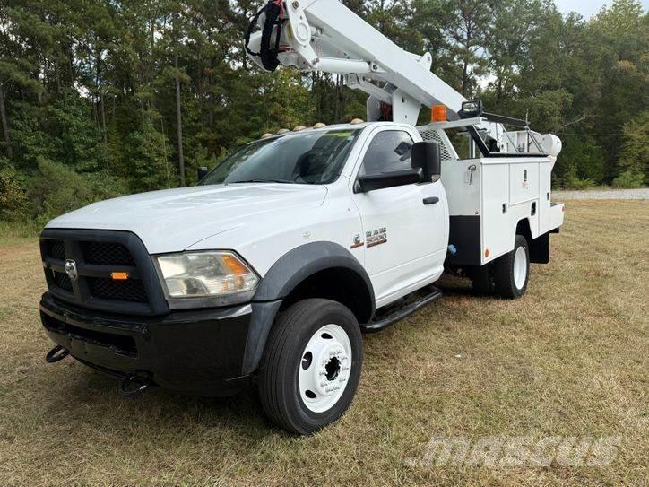 RAM 5500 Plataformas sobre camión