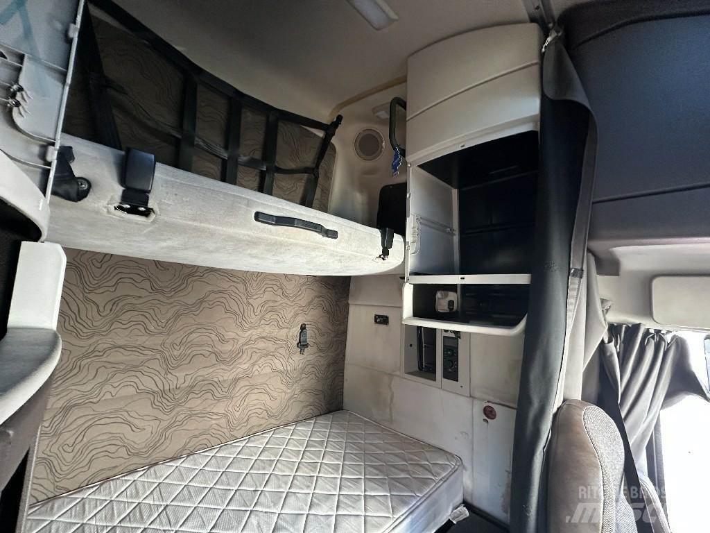 Volvo VNL Transporte - Otros