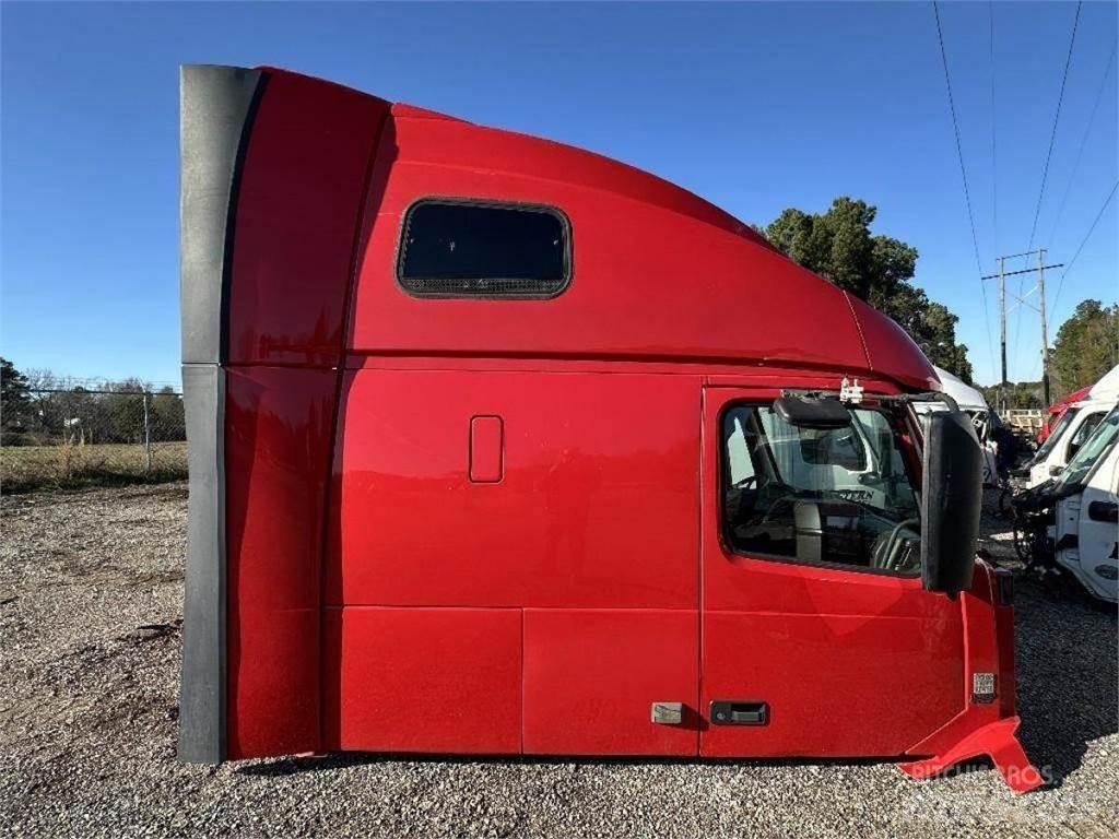 Volvo VNL Transporte - Otros