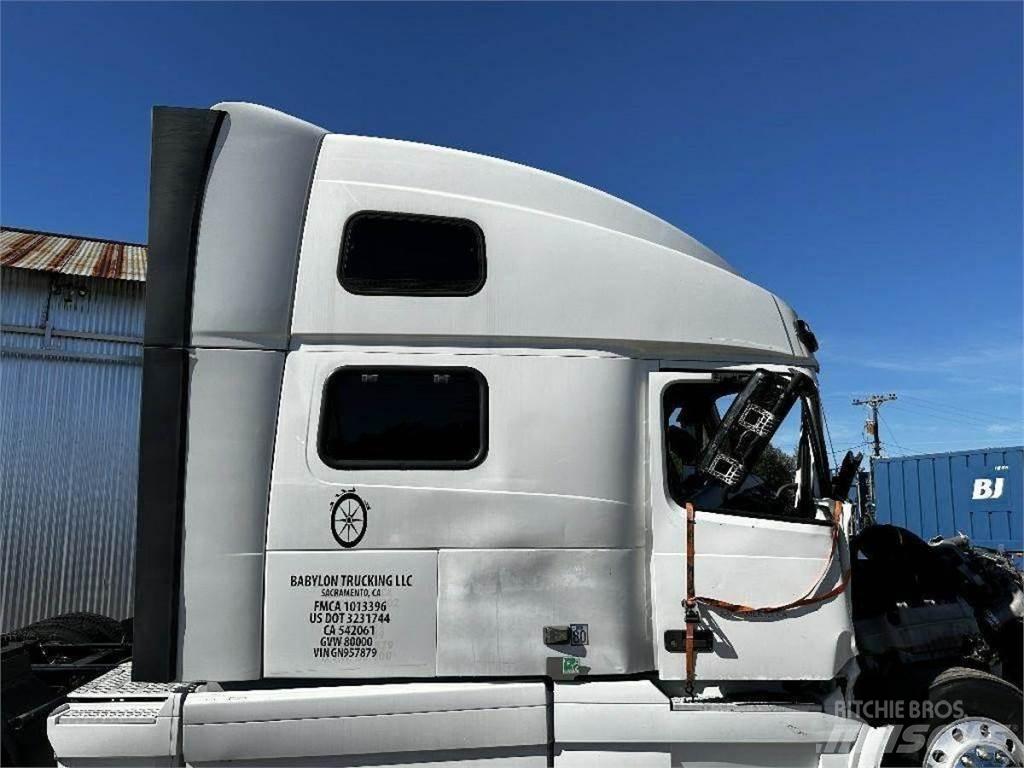 Volvo VNL Transporte - Otros