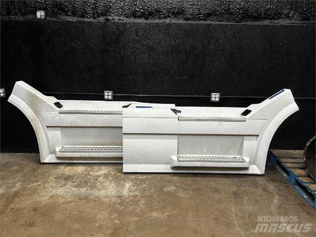 Volvo VNL Construcción - Otros