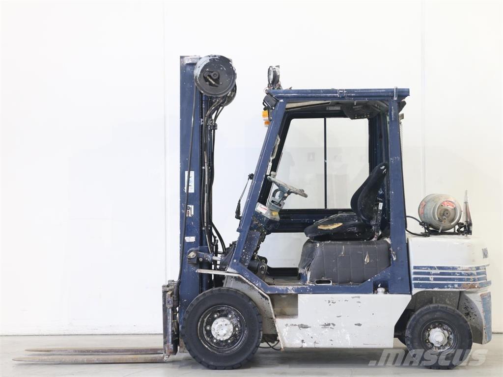 Komatsu FG25HT-11 Otras carretillas elevadoras