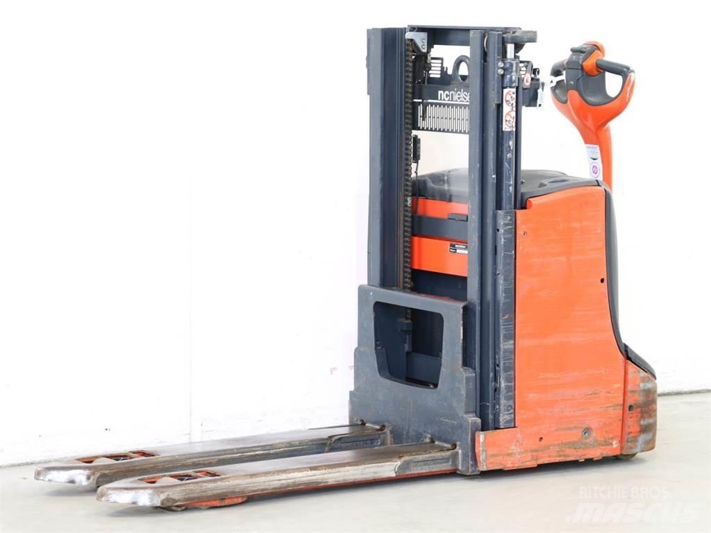 Linde D08/1160-00 Apiladores eléctricos