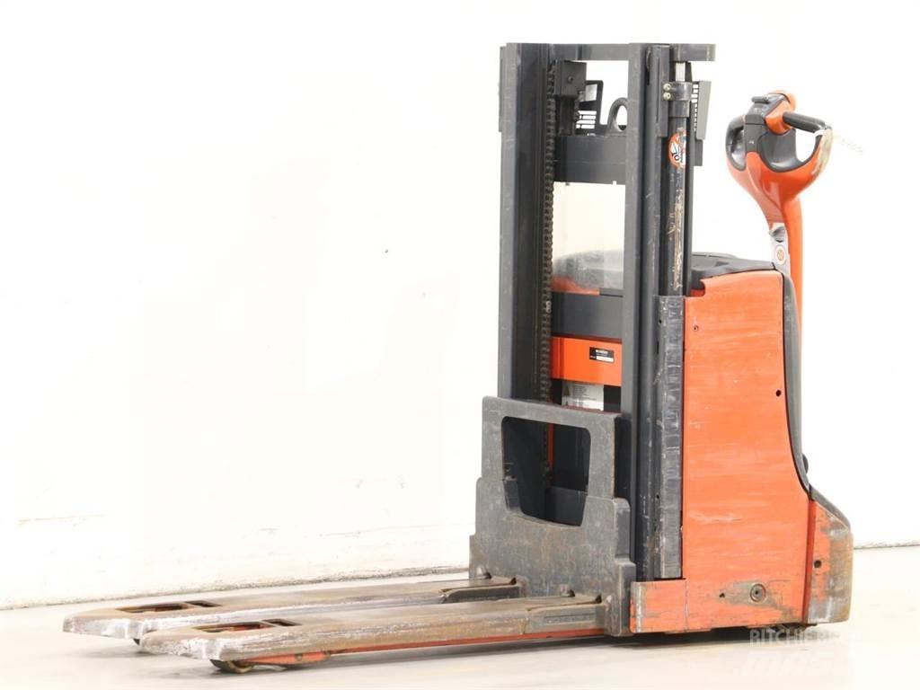 Linde D08/1160-00 Apiladores eléctricos