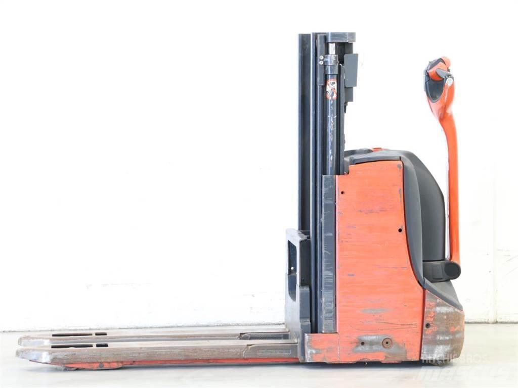 Linde D08/1160-00 Apiladores eléctricos