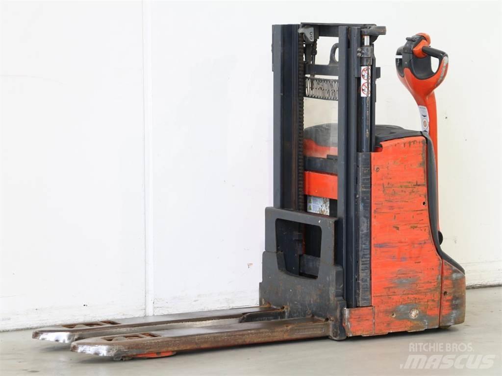 Linde D08/1160-00 Apiladores eléctricos